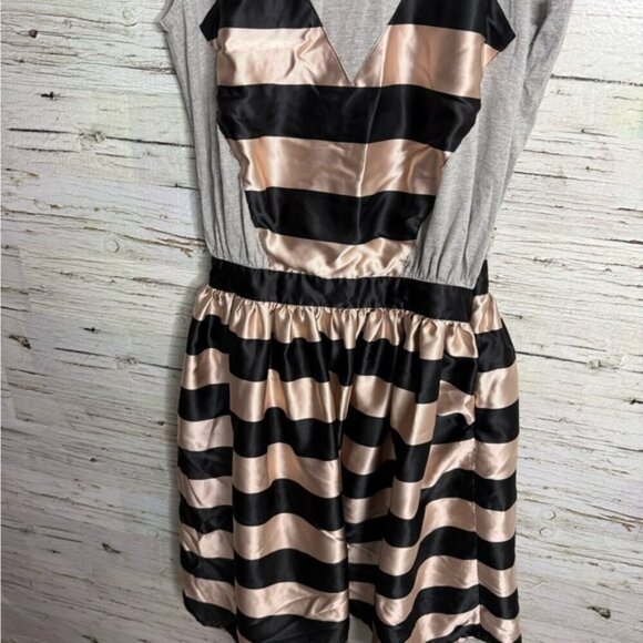 Anthropologie English Factory Black and Cream Sleeveless dress striped size smal - Picture 3 of 7